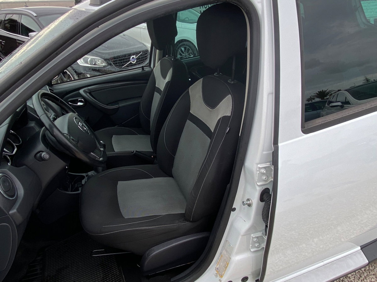 Dacia Duster 1.5 dCi 110CV 4x2 Prestige (16)
