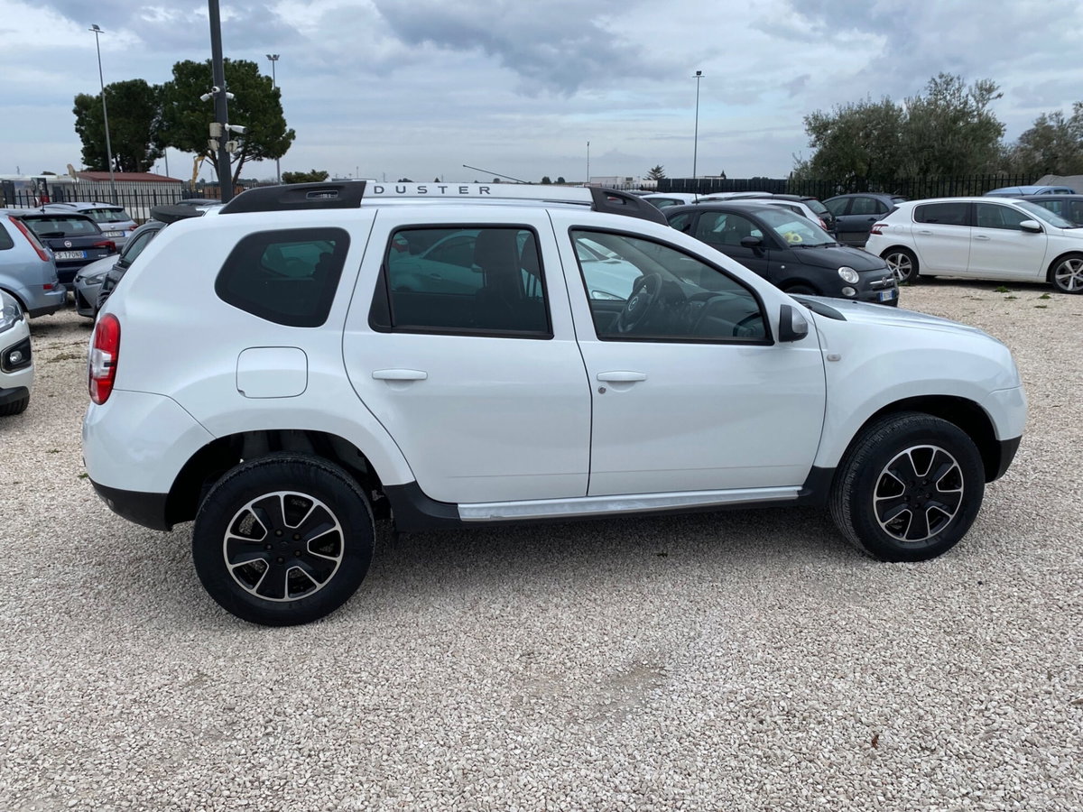 Dacia Duster 1.5 dCi 110CV 4x2 Prestige (6)
