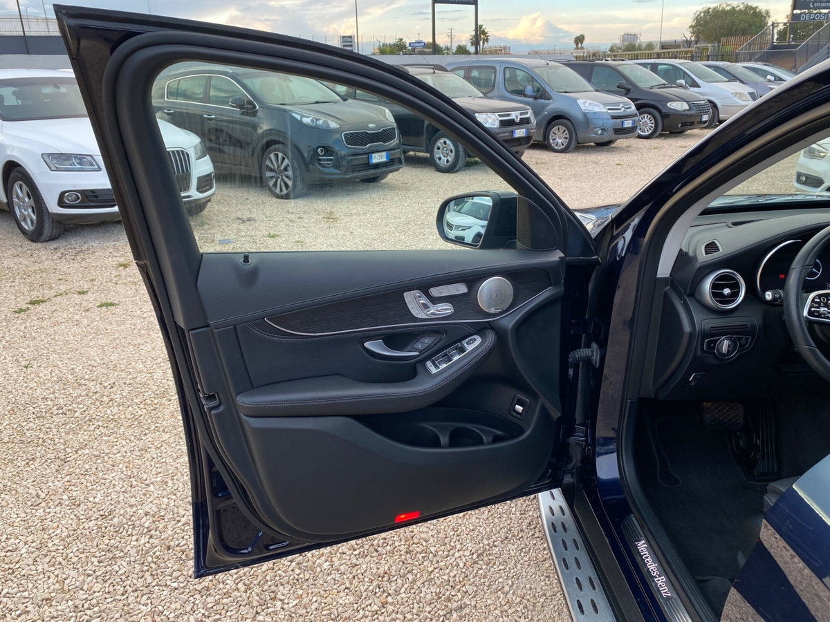 Mercedes-Benz GLC SUV 300 d 4Matic Premium Plus (10)