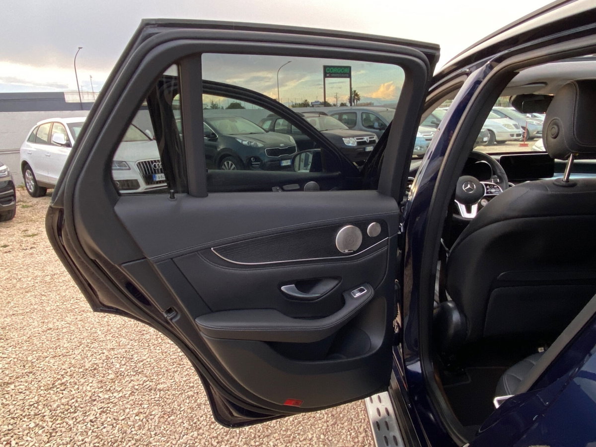 Mercedes-Benz GLC SUV 300 d 4Matic Premium Plus (11)