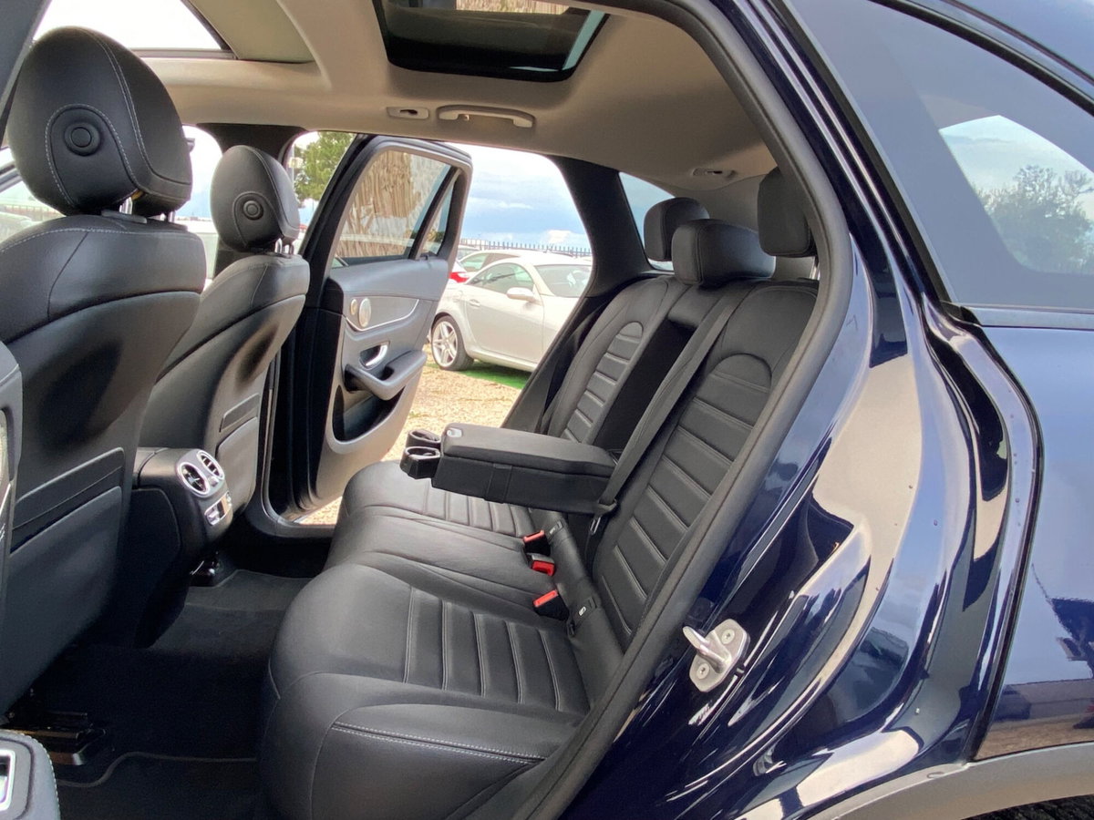 Mercedes-Benz GLC SUV 300 d 4Matic Premium Plus (16)
