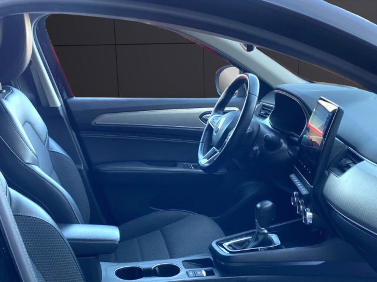 Renault Arkana E-Tech 145 CV Intens (17)