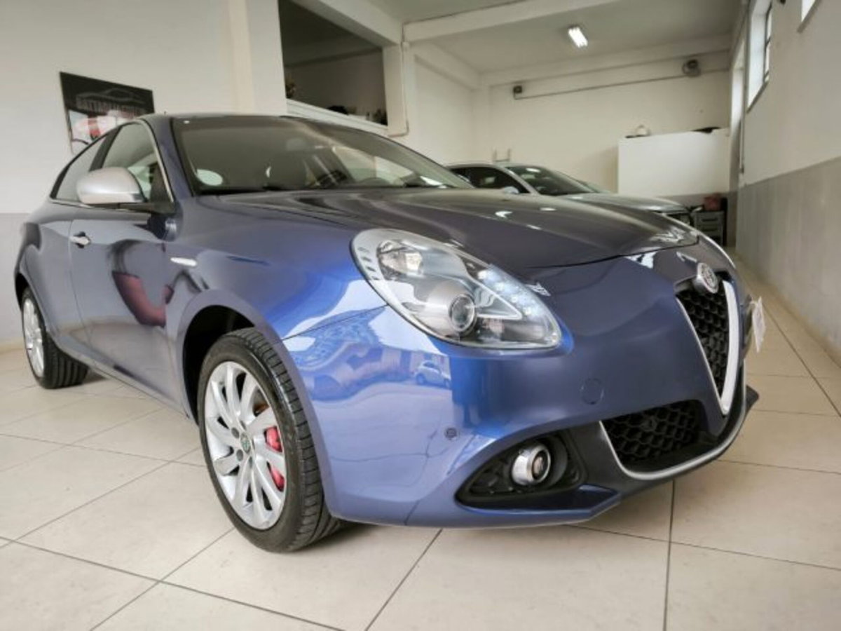 Alfa Romeo Giulietta 1.6 JTDm Super 120cv (2)