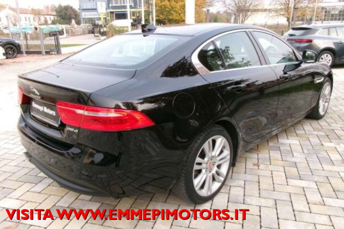 Jaguar XE 2.0 D 180 CV aut. Prestige (5)