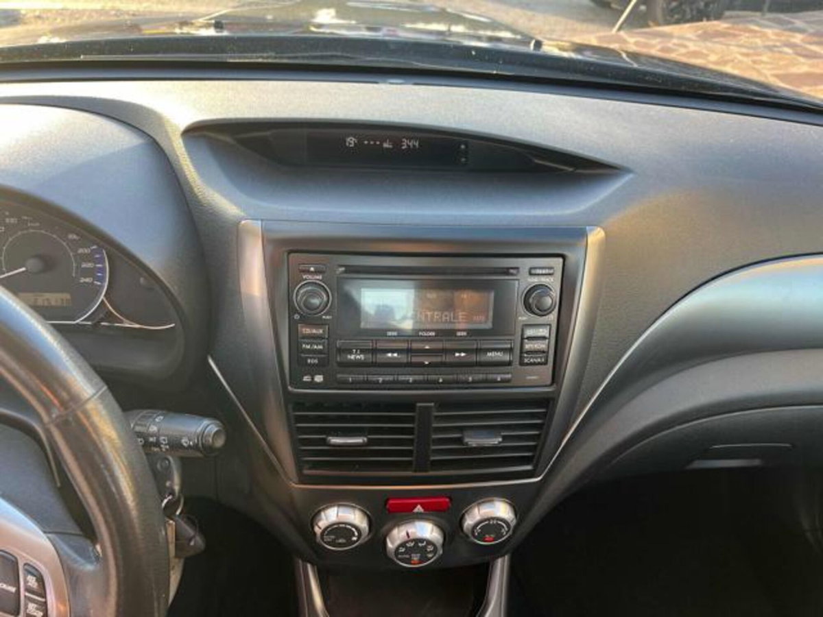 Subaru Impreza XV 2.0D Trend (10)