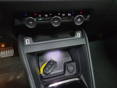 Citroen C4 BlueHDi 130 S&S EAT8 Shine (4)