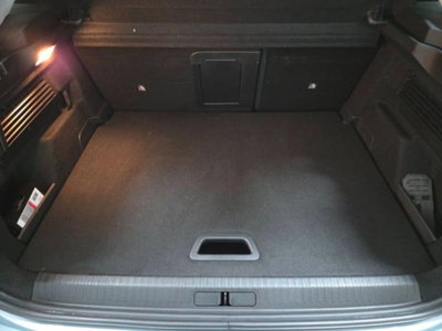Citroen C4 BlueHDi 130 S&S EAT8 Shine (7)