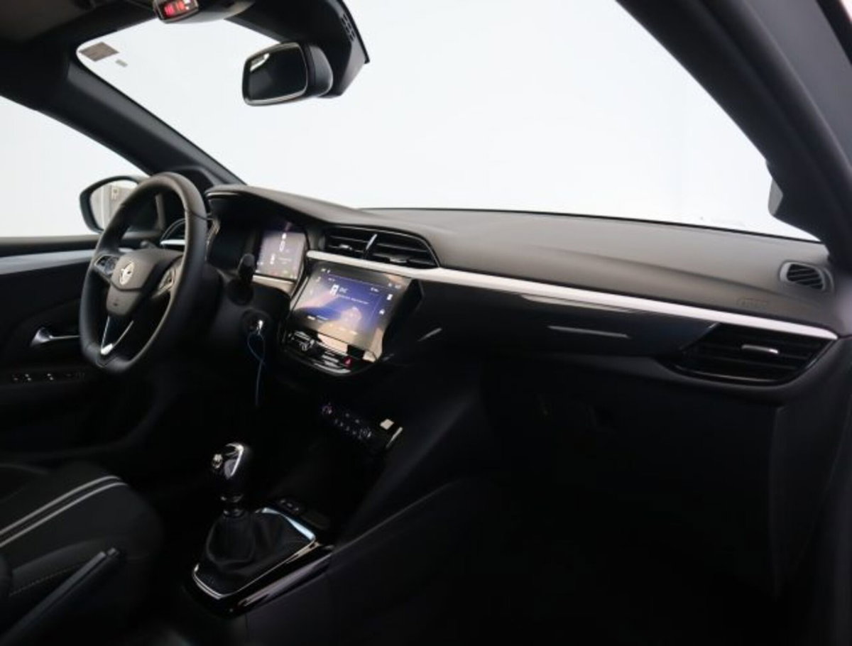 Opel Corsa 1.2 hybrid GS 100cv dct6 (12)