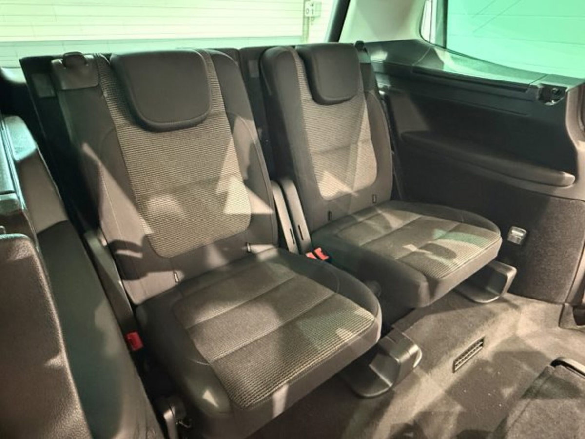 Volkswagen Sharan 2.0 TDI DSG Comfortline BlueMotion Technology (16)