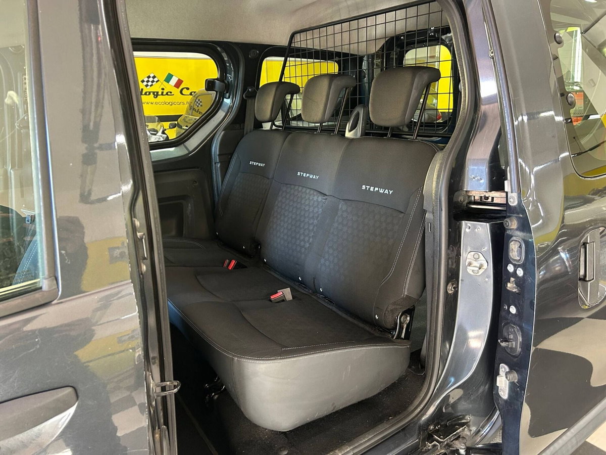 Dacia Dokker Stepway 1.5 dCi 8V 90CV (9)