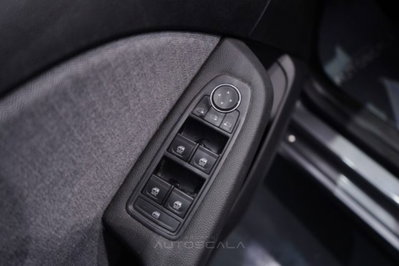 Renault Clio TCe 90 CV 5 porte Techno (10)