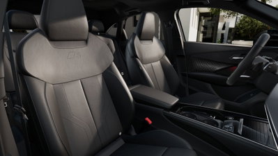 Audi Q3 Sportback 40 2.0 tfsi Identity Black quattro s-tronic (4)