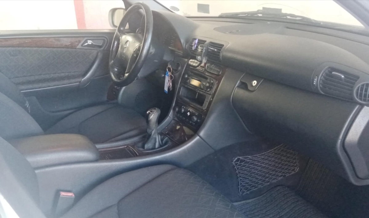 Mercedes-Benz Classe C 200 CDI cat Elegance (14)