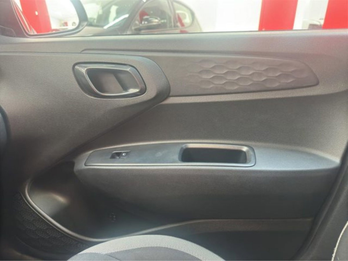 Hyundai i10 1.0 MPI Tech (15)