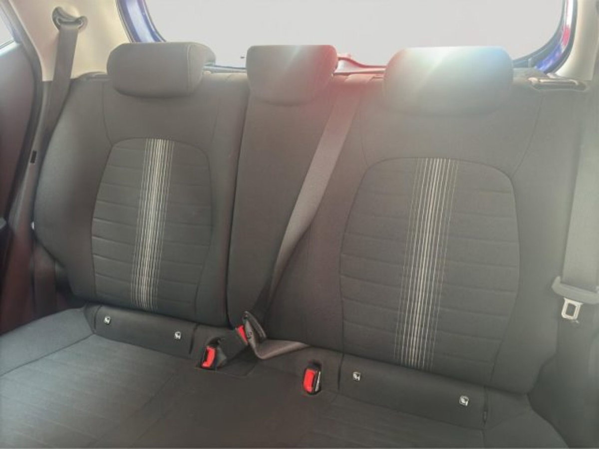 Hyundai i10 1.0 MPI Tech (18)