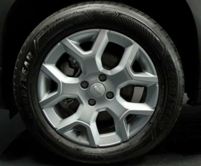 Jeep Avenger 1.2 turbo Altitude fwd 100cv (13)