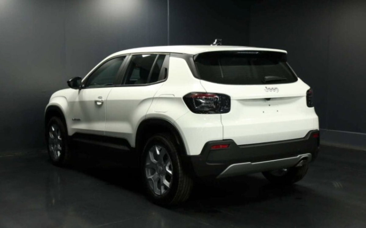Jeep Avenger 1.2 turbo Altitude fwd 100cv (7)