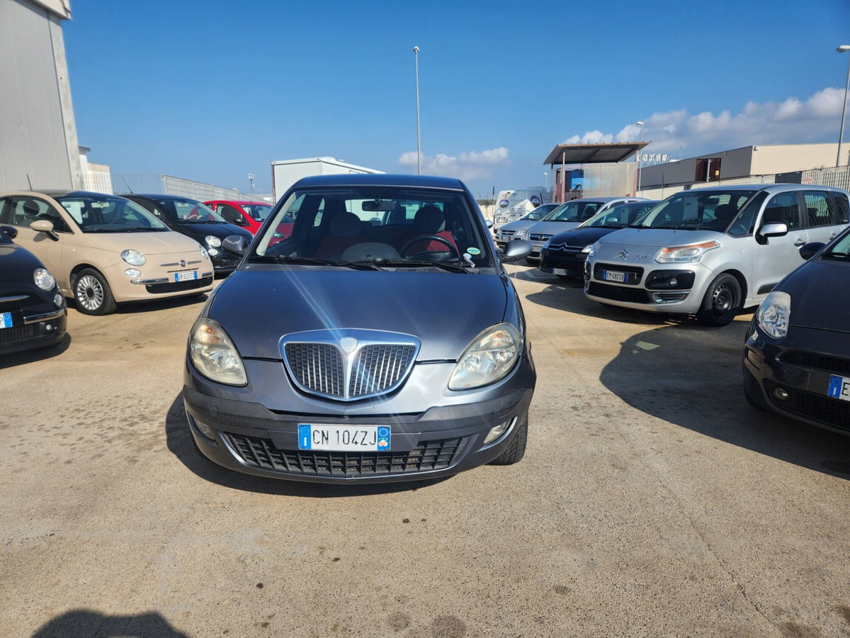 Lancia Ypsilon 1.2 Platino