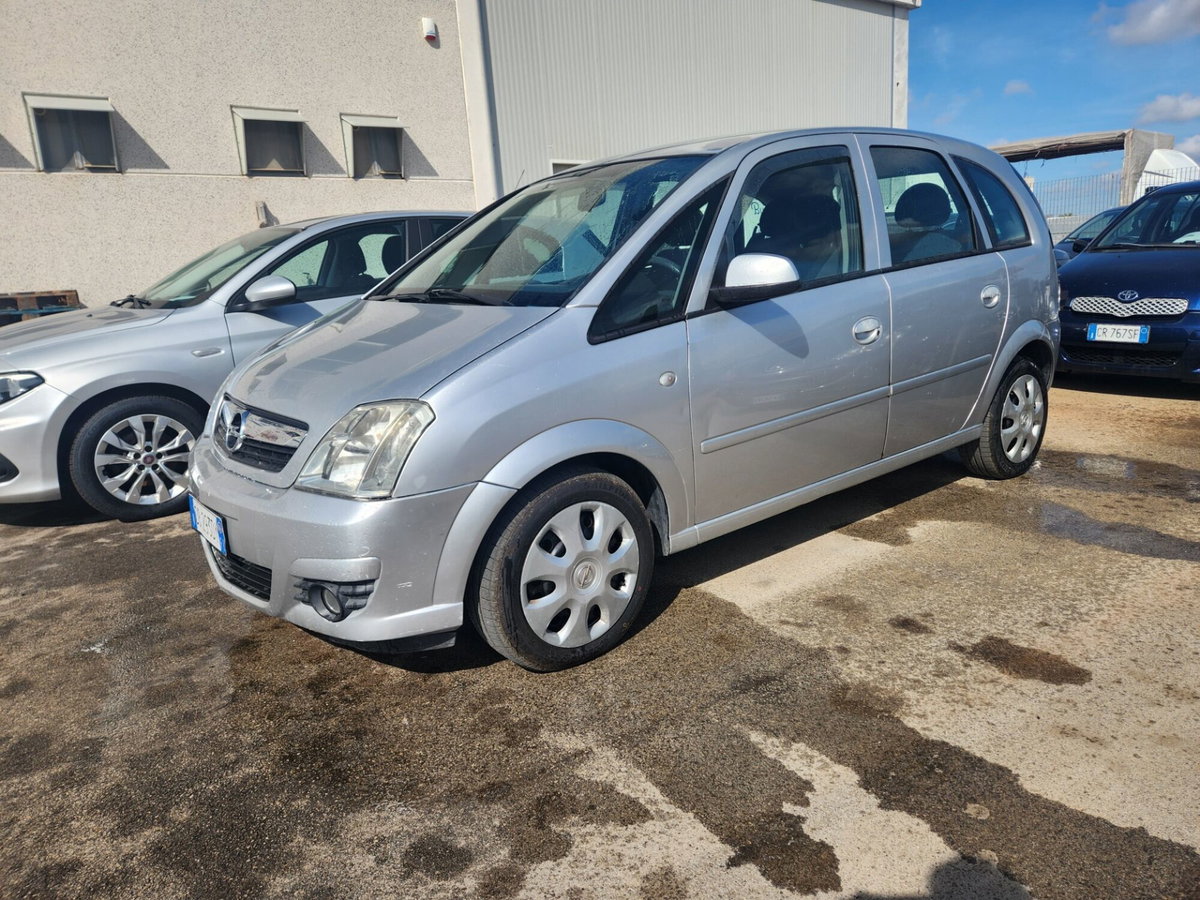 Opel Meriva 1.3 CDTI Enjoy (2)