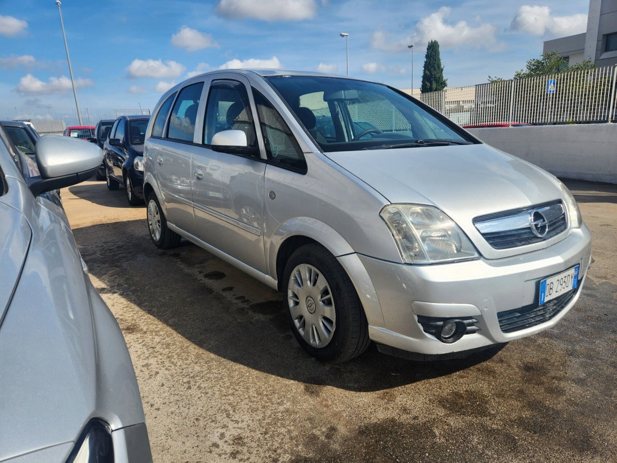 Opel Meriva 1.3 CDTI Enjoy (3)