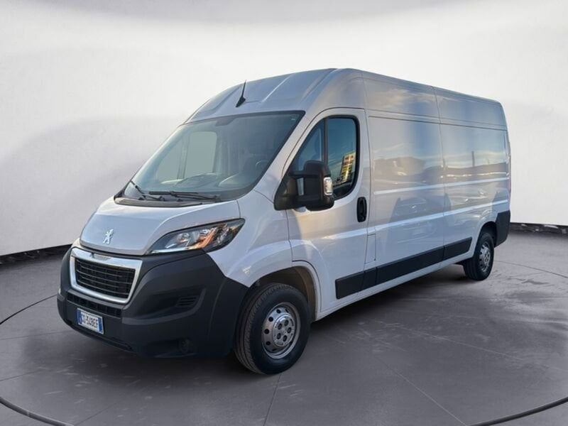 Peugeot Boxer Furgone 335 L3H2 2.2 bluehdi 140cv S&S vetrato at8