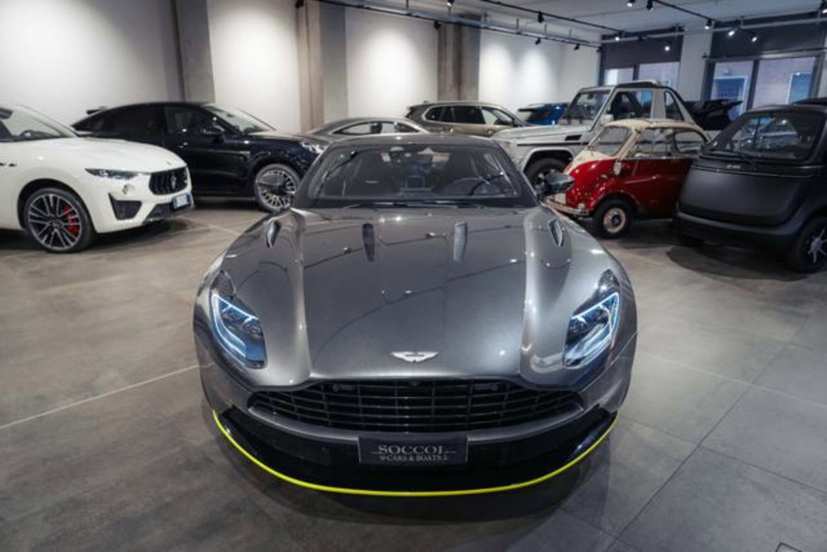 Aston Martin DB11 DB11 V12 AMR Coupé (3)