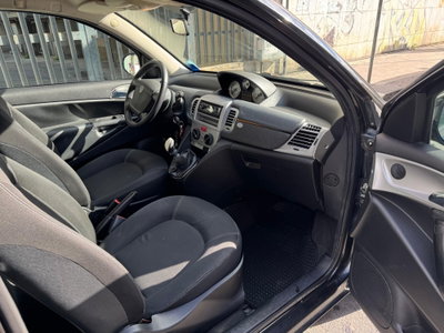 Lancia Ypsilon 1.2 69 CV 5 porte GPL Ecochic Silver (15)