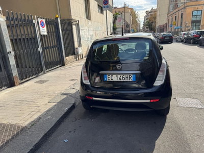 Lancia Ypsilon 1.2 69 CV 5 porte GPL Ecochic Silver (4)