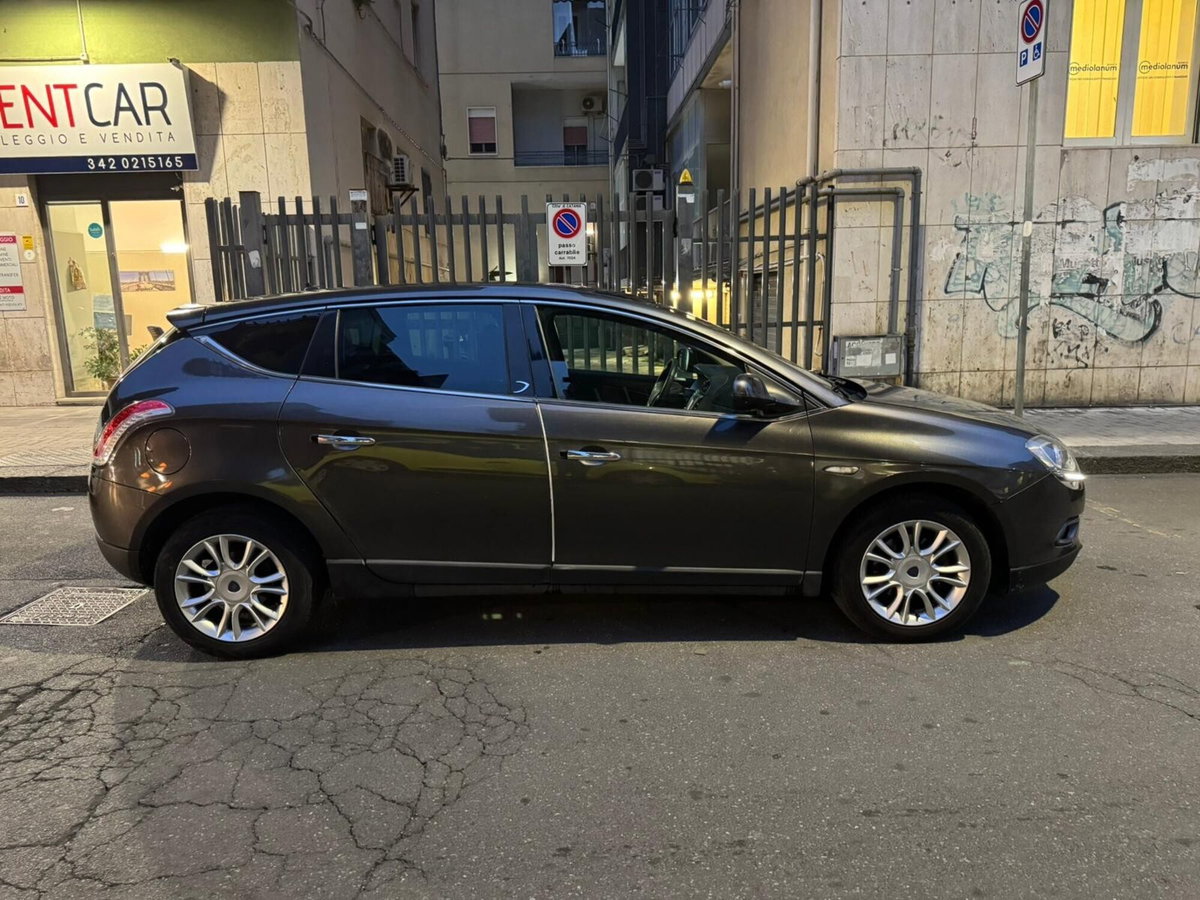 Lancia Delta 1.6 MJT DPF Platino (16)