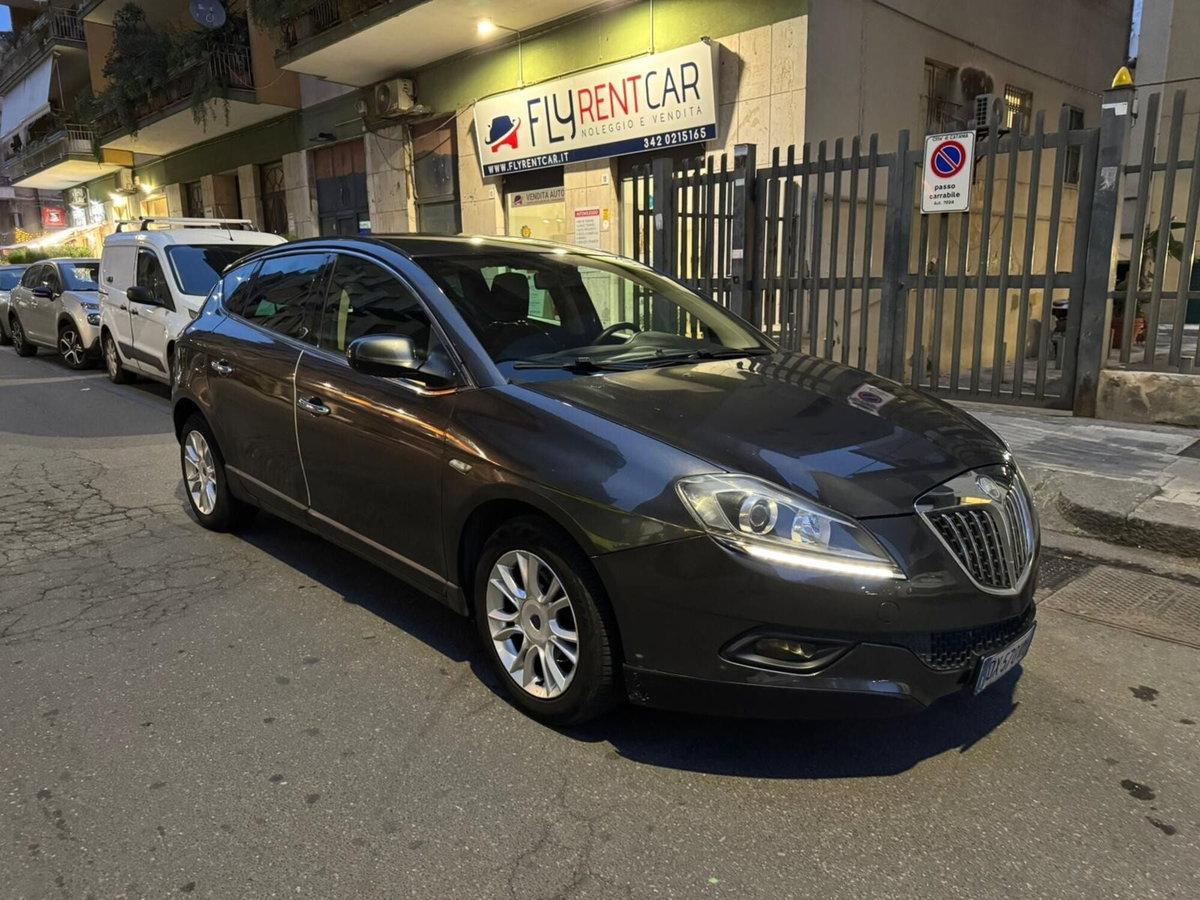 Lancia Delta 1.6 MJT DPF Platino (3)