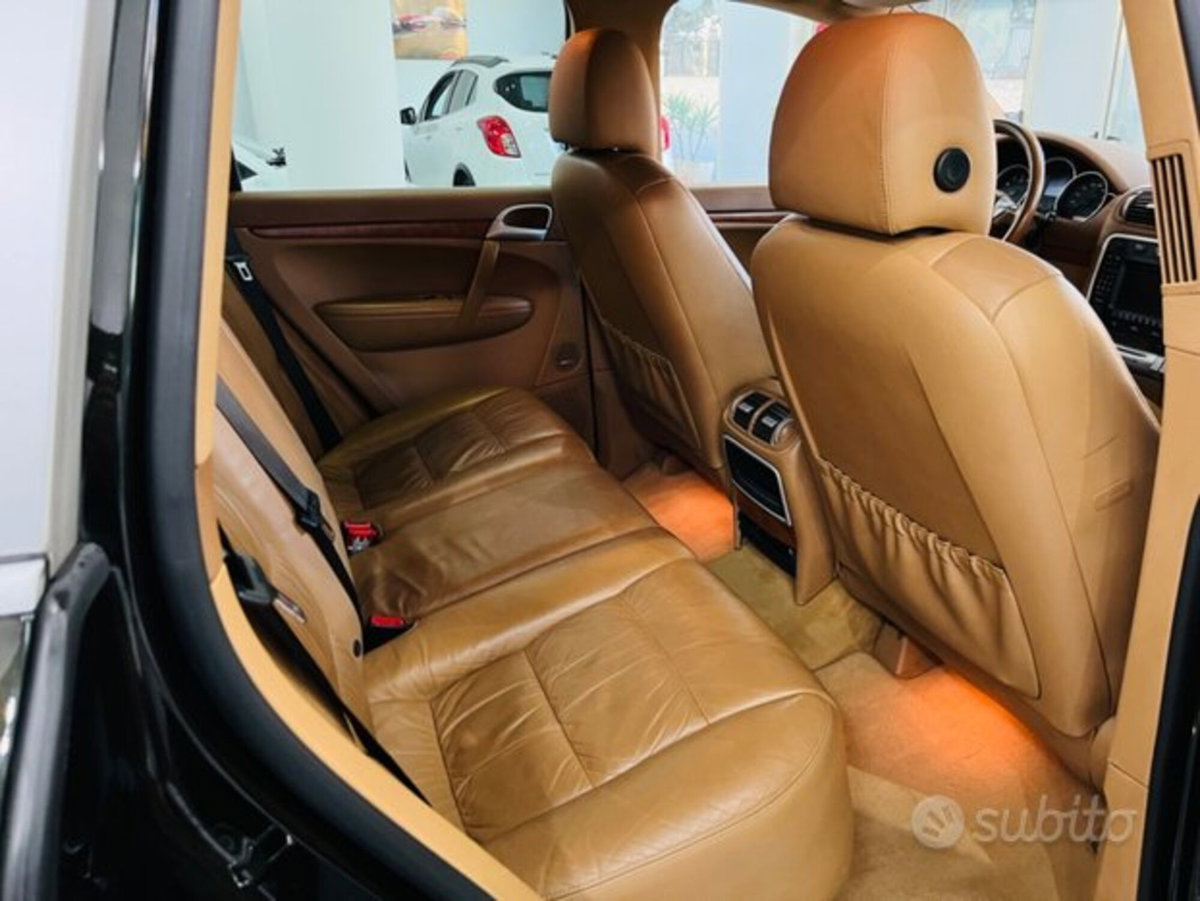 Porsche Cayenne 4.5 cat S (10)