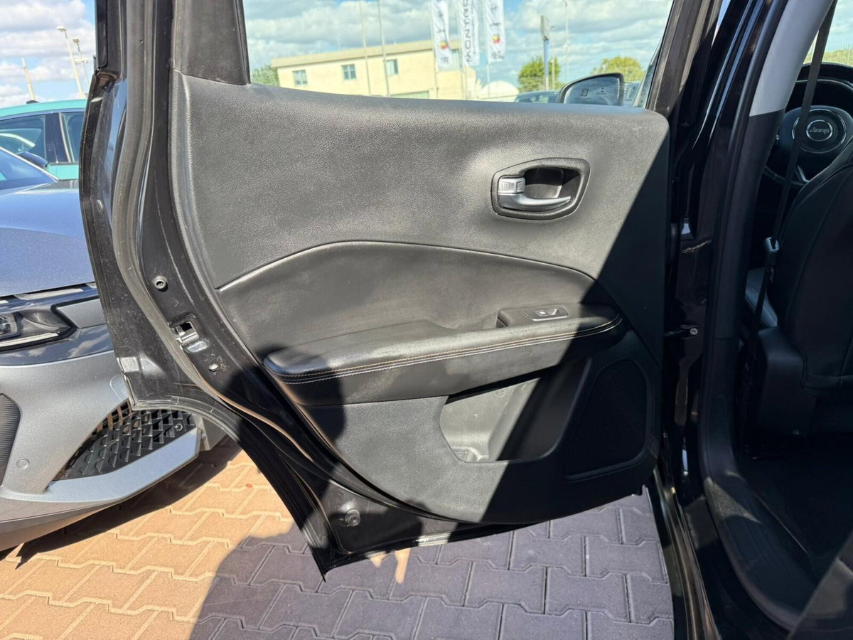 Jeep Compass 1.6 Multijet II 2WD Longitude (8)