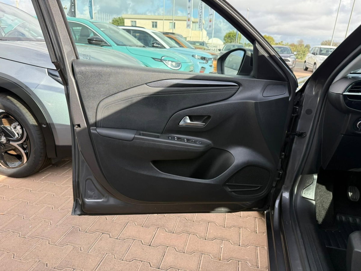 Opel Corsa 1.5 D 100 CV Elegance (8)