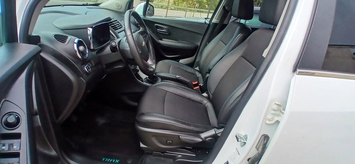 Chevrolet Trax 1.7 diesel FWD LTZ (13)
