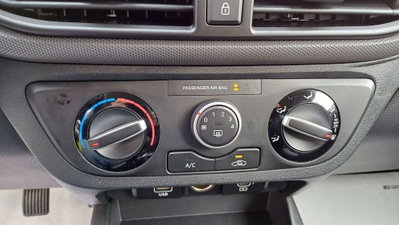 Hyundai i10 1.0 mpi Prime 63cv (13)
