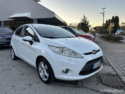 Ford Fiesta 1.4 5 porte Bz.- GPL Titanium usata