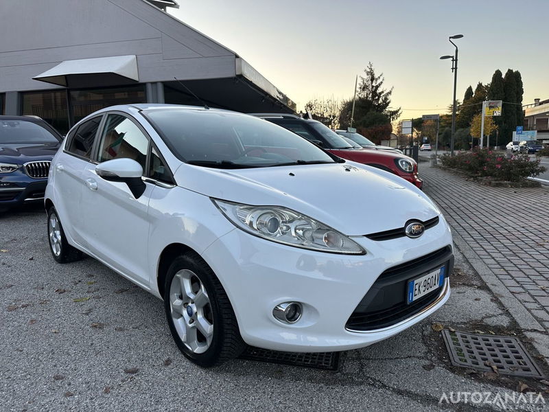 Ford Fiesta 1.4 5 porte Bz.- GPL Titanium