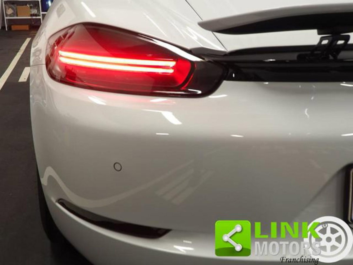 Porsche 718 Cayman  Cayman 2.0 T (10)