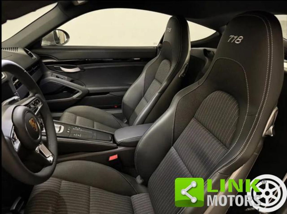 Porsche 718 Cayman  Cayman 2.0 T (19)