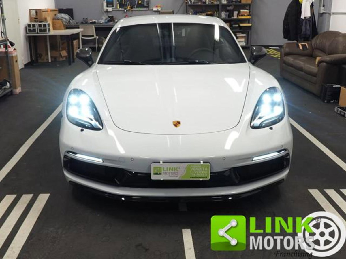 Porsche 718 Cayman  Cayman 2.0 T (2)
