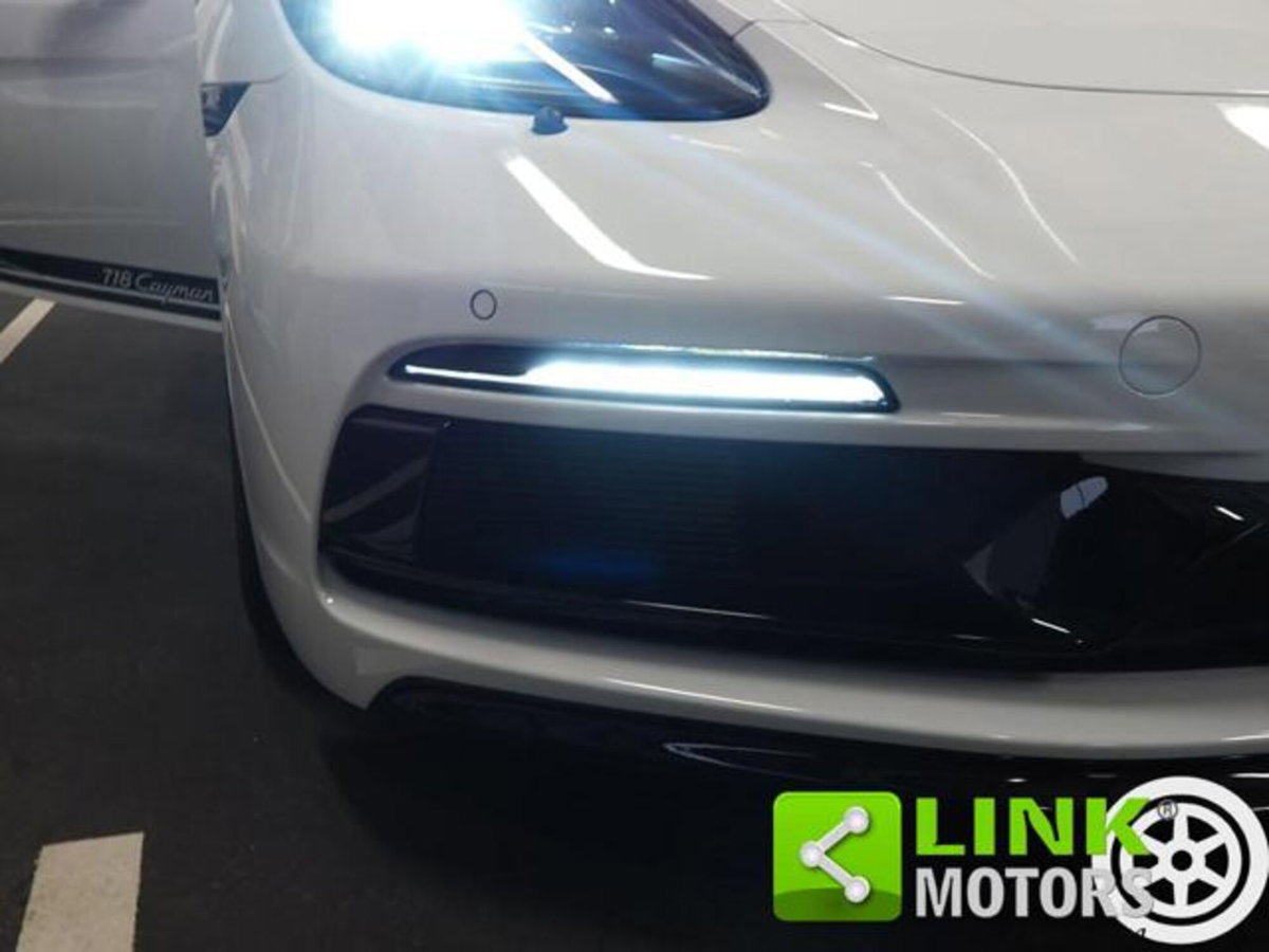 Porsche 718 Cayman  Cayman 2.0 T (7)