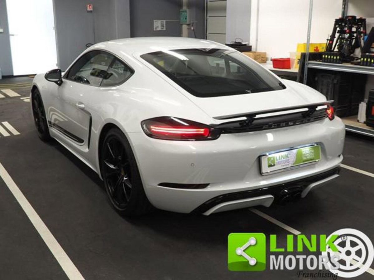 Porsche 718 Cayman  Cayman 2.0 T (9)