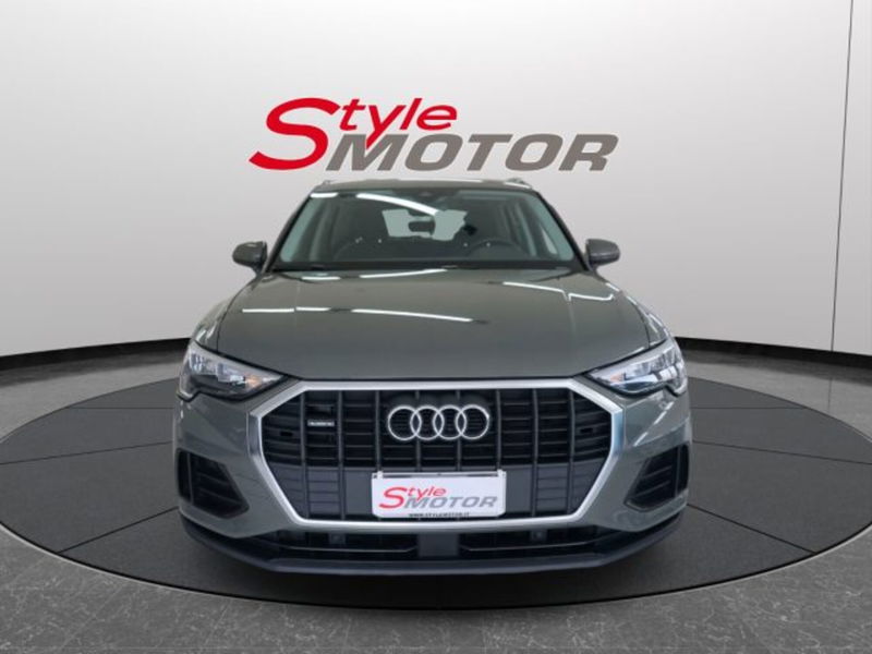 Audi Q3 35 TDI quattro S tronic Business