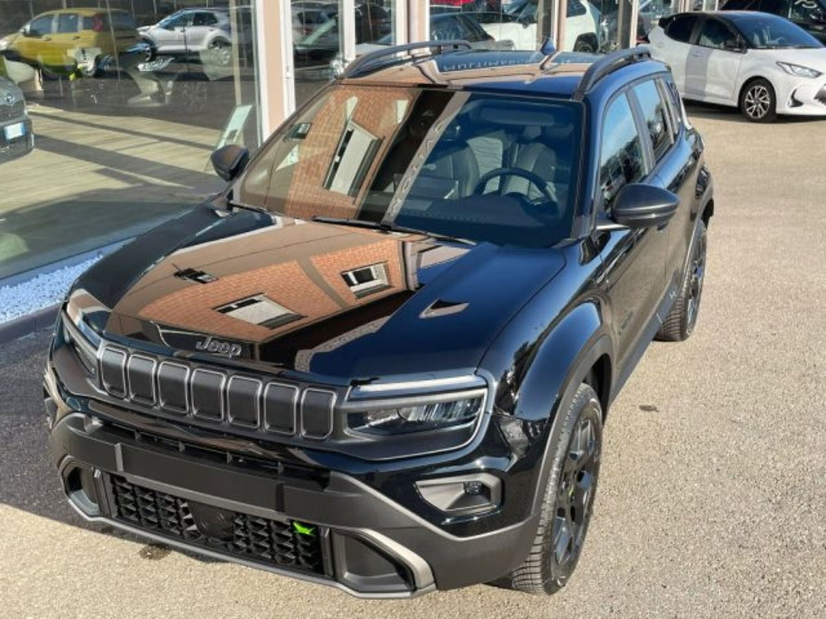 Jeep Avenger 1.2 turbo e-hybrid mhev Upland 4xe 145cv edct6 (4)