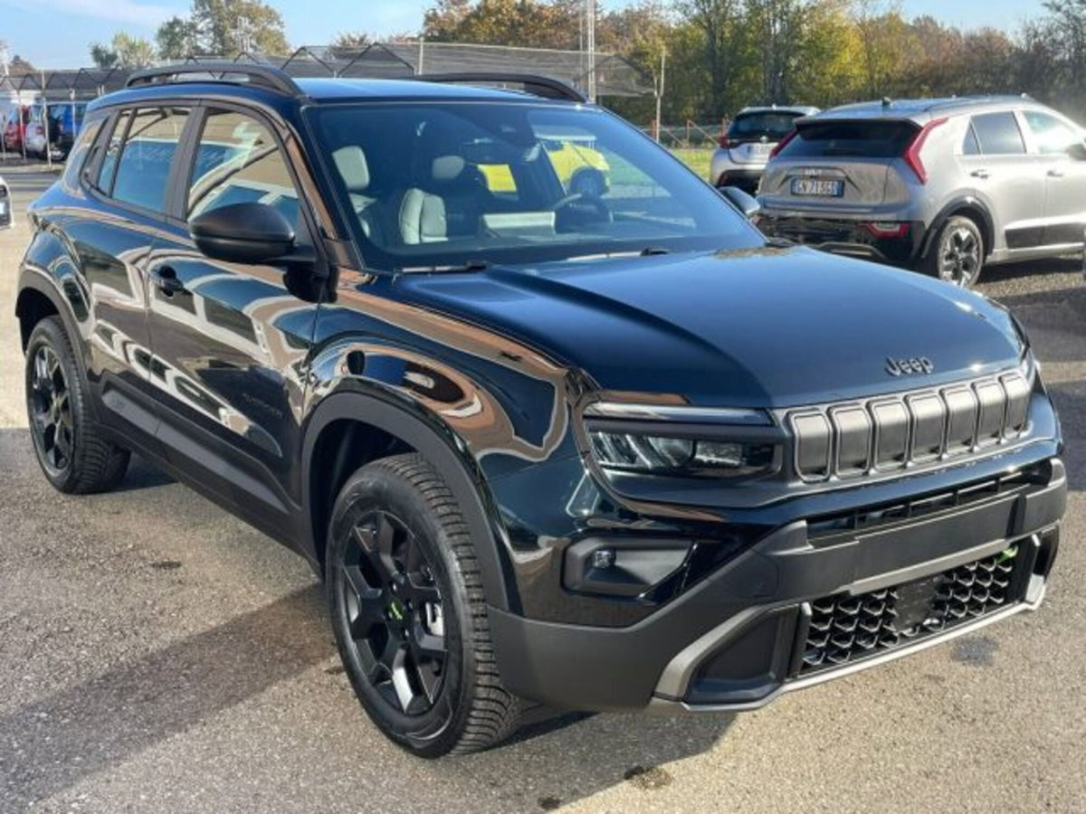 Jeep Avenger 1.2 turbo e-hybrid mhev Upland 4xe 145cv edct6 (6)