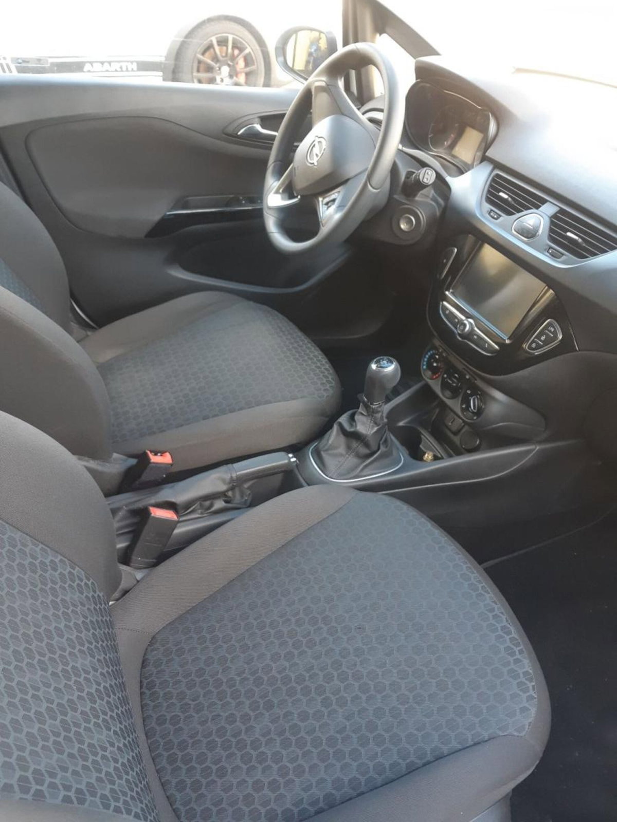 Opel Corsa 1.4 90CV GPL Tech 5 porte Cosmo (5)