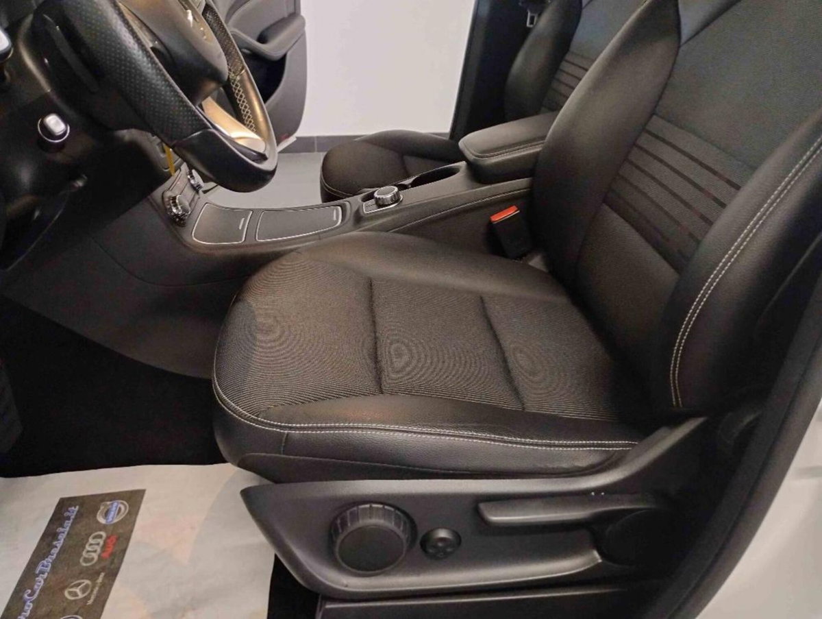 Mercedes-Benz Classe B 180 d Automatic Sport (8)