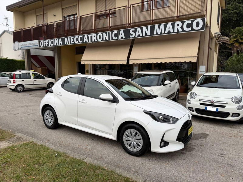 Toyota Yaris 1.0 72 CV 5 porte Active