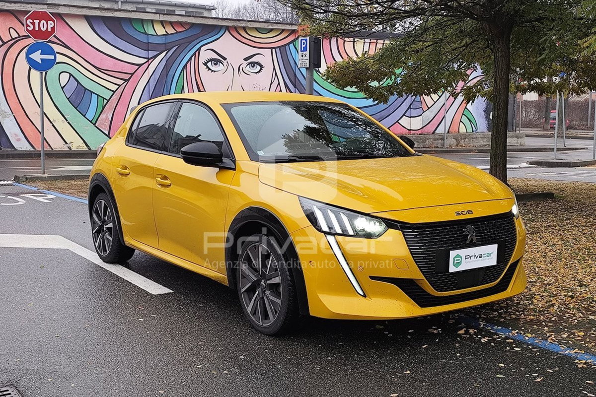 Peugeot 208 PureTech 100 Stop&Start EAT8 5 porte GT Line (3)