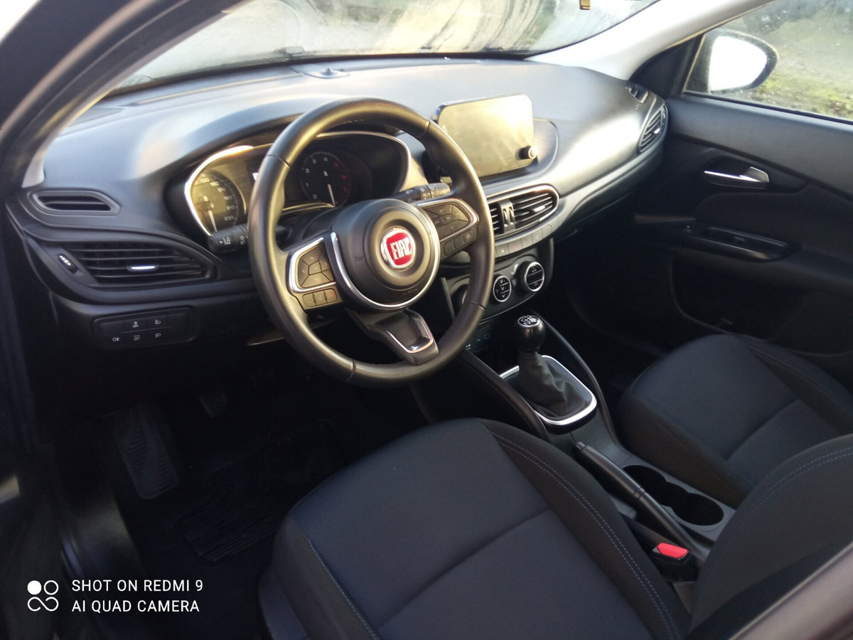 Fiat Tipo Station Wagon Tipo 1.6 Mjt S&S SW Lounge (9)